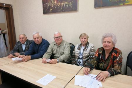 Тамбовские коммунисты на своем заседании отчитались по вопросу роста партийных рядов
