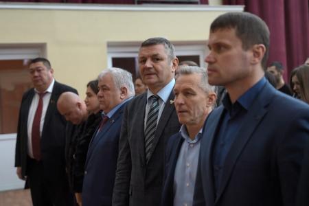 Делегация КПРФ во главе с К.К. Тайсаевым в преддверии Нового года посетила Донецкую и Луганскую республики