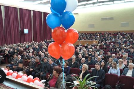 Делегация КПРФ во главе с К.К. Тайсаевым в преддверии Нового года посетила Донецкую и Луганскую республики