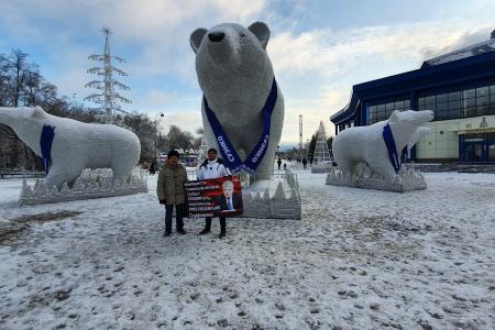 Коммунисты Тюменской области проводят пикеты в поддержку Левченко и Грудинина