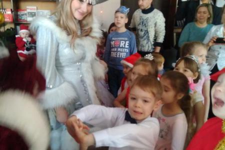 В Чувашском рескоме КПРФ прошли Новогодние утренники