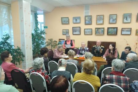 Рязань. Депутаты-коммунисты провели встречу с ветеранским активом