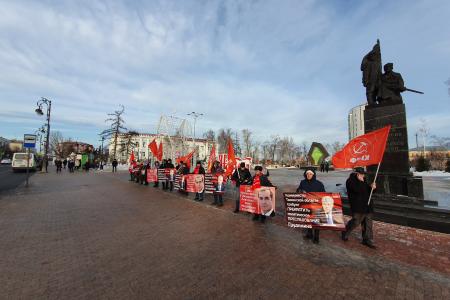 В Тюмени состоялся очередной пикет в поддержку С.Г. Левченко и П.Н. Грудинина