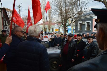 В Симферополе состоялся митинг, посвященный 140-летию Сталина