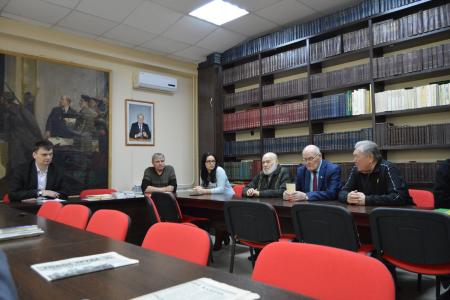 Коммунисты и литераторы провели в Барнауле памятную встречу, посвященную первому редактору газеты крайкома КПРФ Виктору Сапову