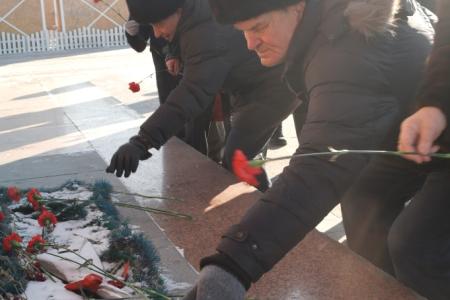В столице Забайкалья коммунисты почтили память Владимира Ленина