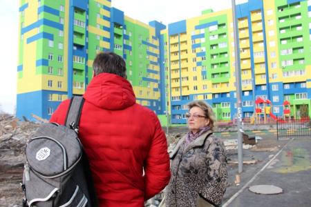 Саратов. О.Н. Алимова встретилась с жителями трущоб 
