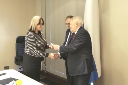 Гуманитарная делегация из Якутии во главе с коммунистом Виктором Губаревым два дня отработала в Донбассе