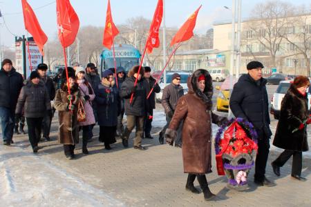 Дело Ленина живёт! День памяти основателя страны Советов в Благовещенске