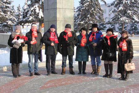 Коммунисты почтили память Владимира Ленина в Кызыле