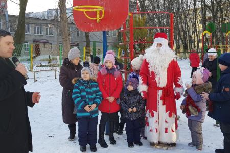 В Рязани депутаты-коммунисты помогли организовать детские праздники