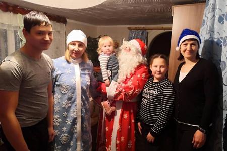 Забайкальский край. Активисты КПРФ и женского движения посетили детские учреждения в прошедшие новогодние праздники