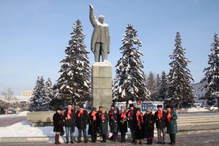Коммунисты почтили память Владимира Ленина в Кызыле