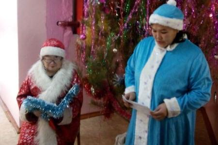 Забайкальский край. Активисты КПРФ и женского движения посетили детские учреждения в прошедшие новогодние праздники