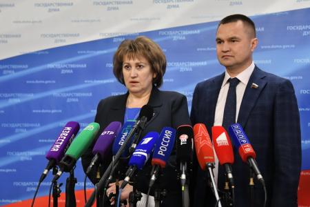 В.А. Ганзя и С.И. Казанков выступили перед журналистами в Госдуме