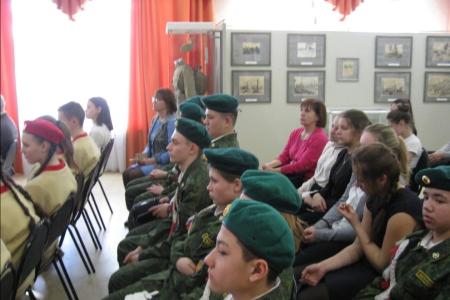 Активистки Орловского регионального отделения ООД «Женский Союз - Надежда России» посетили Военно-исторический музей Орла