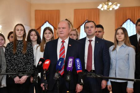 Нет - Конституции президентского самовластья!
