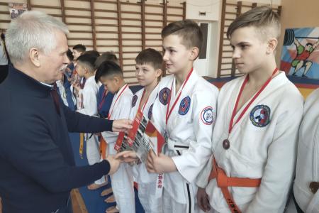 Сергей Пантелеев выступил на торжественной церемонии открытия Комсомольского фестиваля "Наследие победителей"