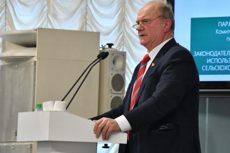 Г.А. Зюганов: «Или будем вкладывать в село, или дальше будем хиреть и вымирать»