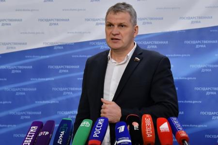 А.В. Куринный выступил перед журналистами в Госдуме