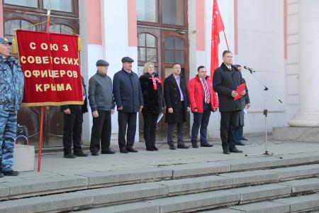 Крым отметил 102-ю годовщину Красной Армии и Красного Флота