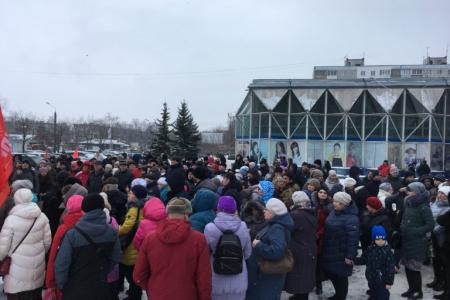 Нижний Новгород: «Хватит экономить на здоровье детей!» Митинг на Автозаводе