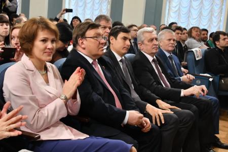 Нет - Конституции президентского самовластья!
