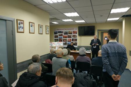 Тюменская область. Депутат-коммунист Юрий Юхневич встретился с общественными активистами г. Тюмени по вопросу внесения изменений в Конституцию