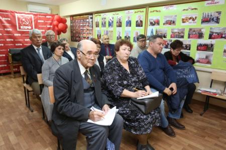 Первый секретарь Калмыцкого рескома Николай Нуров провел совещание с первыми секретарями местных отделений КПРФ