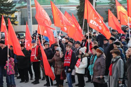 В Рязани прошёл митинг в честь Дня Советской Армии и Военно-Морского Флота