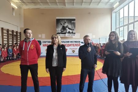 Сергей Пантелеев выступил на торжественной церемонии открытия Комсомольского фестиваля "Наследие победителей"