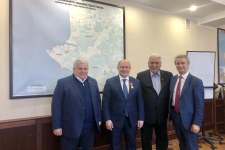 «Наша Великая Победа» в Севастополе: Казбек Тайсаев проинспектировал ход подготовки патриотической акции