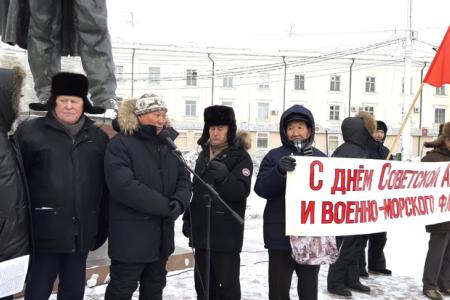 В Якутии отпрпздновали 102-ю годовщину Советской Армии и Военно-Морского Флота