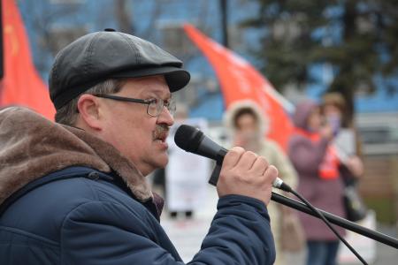 Торжественное собрание и митинг в Ростове-на-Дону в честь 102-й годовщины со дня рождения Советской Армии и Военно-Морского Флота