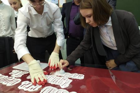 В Челябинске стартовала комсомольская акция «Знамя нашей Победы»