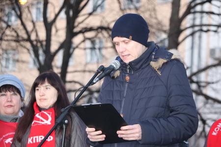 В Рязани прошёл митинг в честь Дня Советской Армии и Военно-Морского Флота
