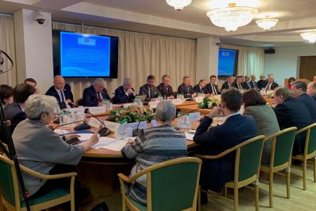 Леонид Калашников: необходимо увеличить квоты для иностранцев на обучение в российских вузах, сделав упор на соотечественников и граждан стран СНГ