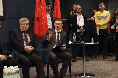 «Лево руля». Коммунисты Татарстана провели форум левопатриотических сил