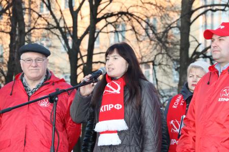В Рязани прошёл митинг в честь Дня Советской Армии и Военно-Морского Флота