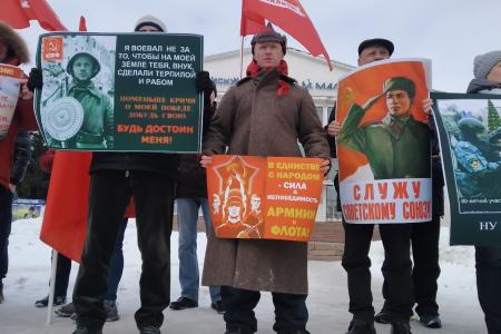 23 февраля в Омске: «Советской Армии – троекратное УРА!»