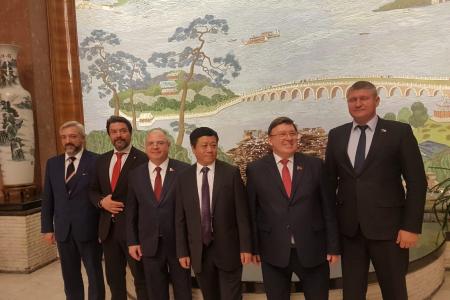 Депутаты Госдумы от КПРФ обсудили с Послом КНР в России Чжан Ханьхуэйем перспективы российско-китайских исследований в области лечения опасных заболеваний