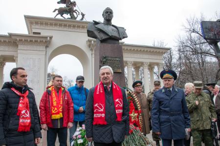 Коммунисты и беспартийные патриоты в Краснодарском крае отметили День Советской Армии и Военно-Морского Флота