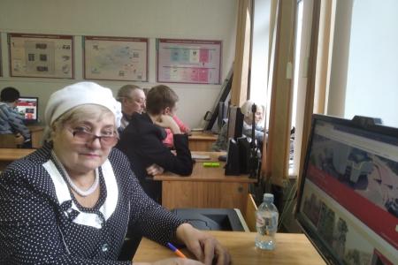Дети войны сели за парты компьютерного класса белгородской школы №35