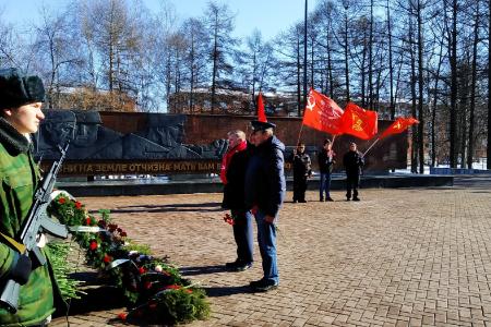 Коммунисты Удмуртии отметили 102-ю годовщину создания Красной Армии