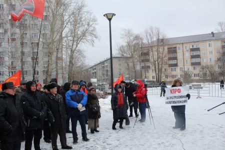 В Казани прошел митинг, посвящённый 102-годовщине Советской Армии и Военно-Морского Флота