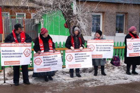 Саратовская область. КПРФ проводит пикеты в поддержку поправок КПРФ в российскую Конституцию