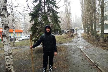Саратов. Активисты КПРФ провели субботник