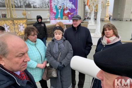 Рабочим не платят зарплату. «Тёплый» приём на ВДНХ