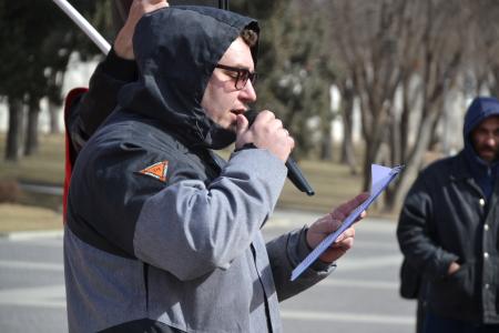Астраханские коммунисты организовали митинг в поддержку владельцев гаражей