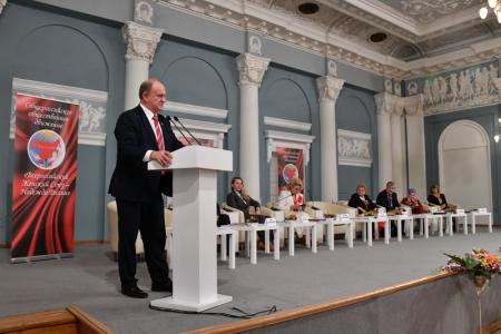 «Для нас очень важно изменение политического курса в пользу трудящихся». Г.А. Зюганов принял участие в работе V съезда ВЖС «Надежда России»